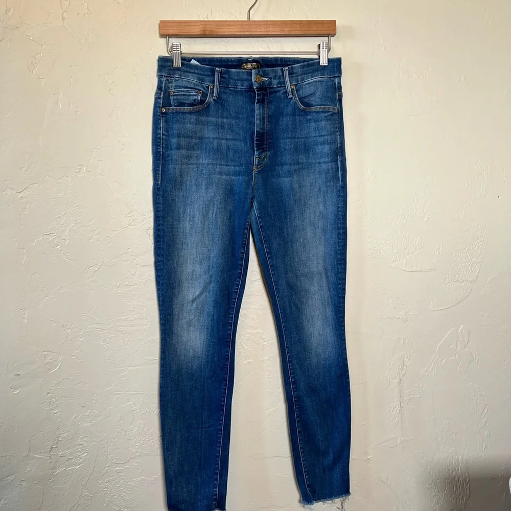 MOTHER Denim Jeans Size 30 High Rise Skinny Raw Hem Medium Wash - Picture 1 of 6